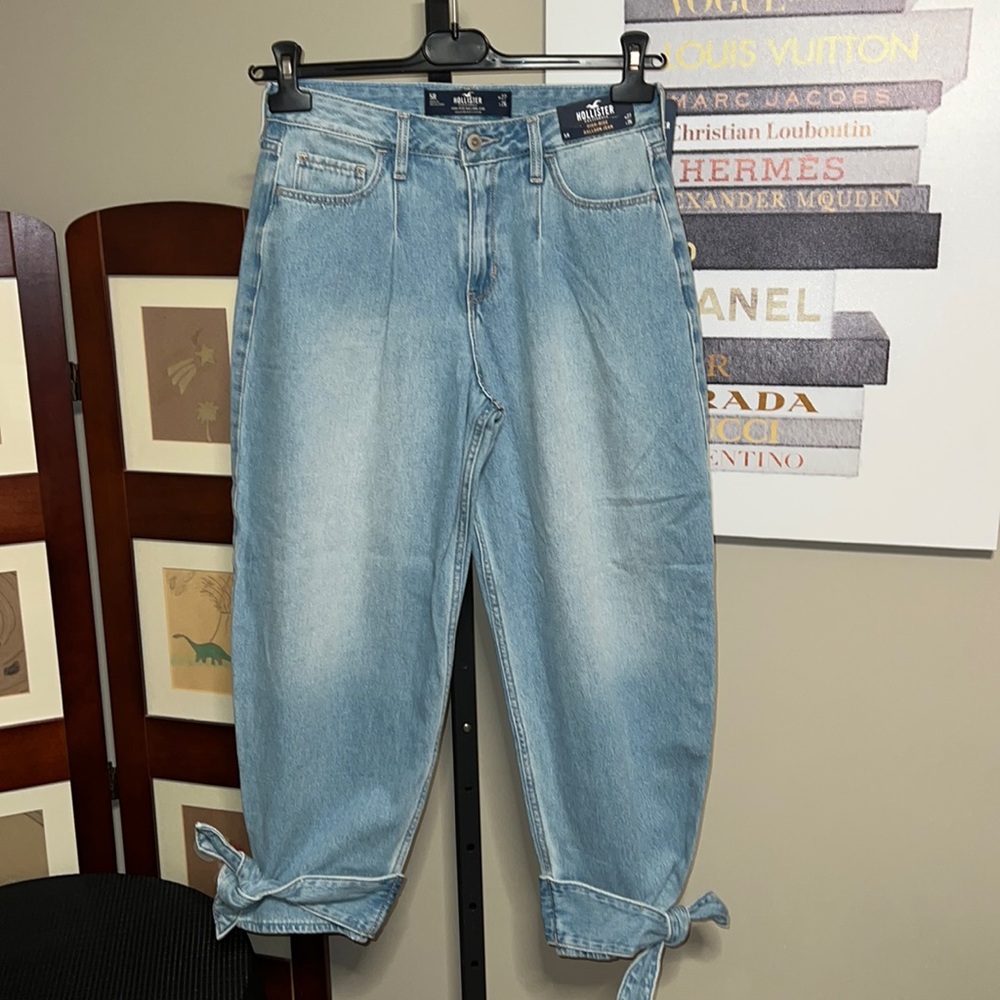 NWT Hollister high rise balloon jeans